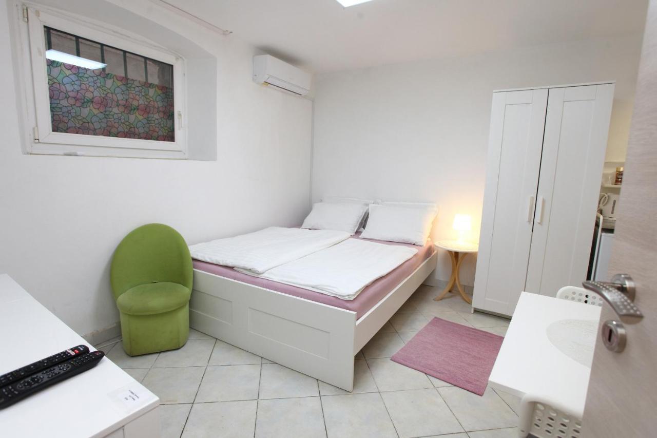 City Room Apartment Date Koper Exterior photo